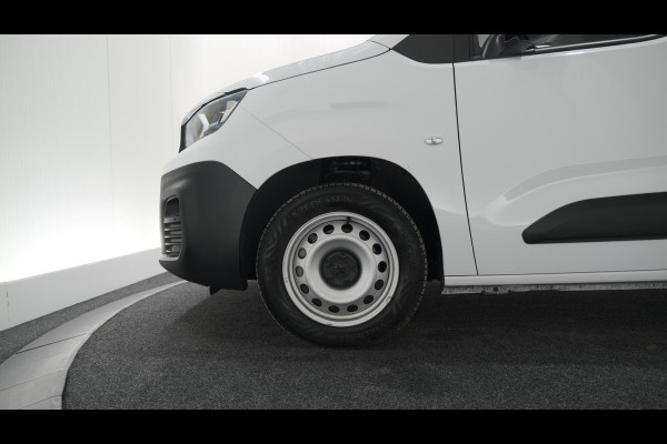 Peugeot Partner 1.5 BlueHDi 100 S&S L1 | Trekhaak | Camera | Apple Carplay | Vloerplaat | Parkeersensoren Peugeot Partner 1.5 BlueHDi 100 S&S L1 | Trekhaak | Camera | Apple Carplay | Vloerplaat | Parkeersensoren