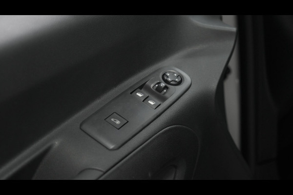 Peugeot Partner 1.5 BlueHDi 100 S&S L1 | Trekhaak | Camera | Apple Carplay | Vloerplaat | Parkeersensoren Peugeot Partner 1.5 BlueHDi 100 S&S L1 | Trekhaak | Camera | Apple Carplay | Vloerplaat | Parkeersensoren