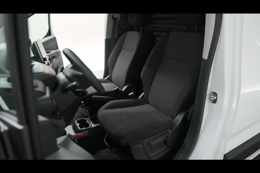Peugeot Partner 1.5 BlueHDi 100 S&S L1 | Trekhaak | Camera | Apple Carplay | Vloerplaat | Parkeersensoren Peugeot Partner 1.5 BlueHDi 100 S&S L1 | Trekhaak | Camera | Apple Carplay | Vloerplaat | Parkeersensoren