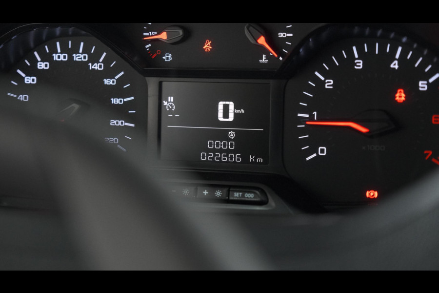 Peugeot Partner 1.5 BlueHDi 100 S&S L1 | Trekhaak | Camera | Apple Carplay | Vloerplaat | Parkeersensoren Peugeot Partner 1.5 BlueHDi 100 S&S L1 | Trekhaak | Camera | Apple Carplay | Vloerplaat | Parkeersensoren