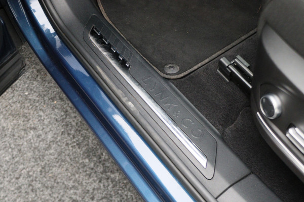 Lynk & Co 01 1.5 Plug-in Hybrid Automaat Two-Tone, Panoramadak, ACC, Keyless, Navigatie, PDC, LED, 20'' Lynk & Co 01 1.5 Plug-in Hybrid Automaat Two-Tone, Panoramadak, ACC, Keyless, Navigatie, PDC, LED, 20''