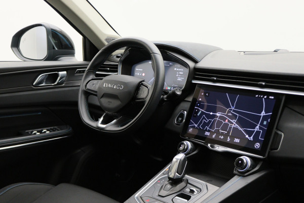 Lynk & Co 01 1.5 Plug-in Hybrid Automaat Two-Tone, Panoramadak, ACC, Keyless, Navigatie, PDC, LED, 20'' Lynk & Co 01 1.5 Plug-in Hybrid Automaat Two-Tone, Panoramadak, ACC, Keyless, Navigatie, PDC, LED, 20''