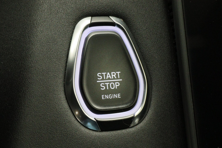 Lynk & Co 01 1.5 Plug-in Hybrid Automaat Two-Tone, Panoramadak, ACC, Keyless, Navigatie, PDC, LED, 20'' Lynk & Co 01 1.5 Plug-in Hybrid Automaat Two-Tone, Panoramadak, ACC, Keyless, Navigatie, PDC, LED, 20''