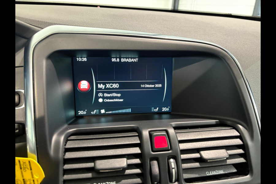 Volvo XC60 D4 Aut. Summum Leder Stoelverwarming Trekhaak Parkeercamera 190pk