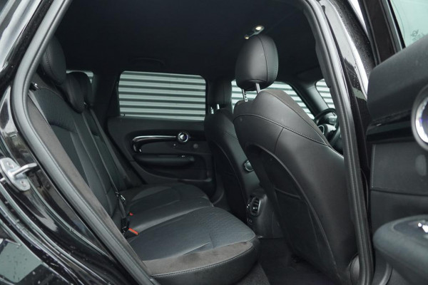 MINI Clubman 2.0 Cooper S / Aut / Leder / Stoelverwarming / Camera / LED MINI Clubman 2.0 Cooper S / Aut / Leder / Stoelverwarming / Camera / LED