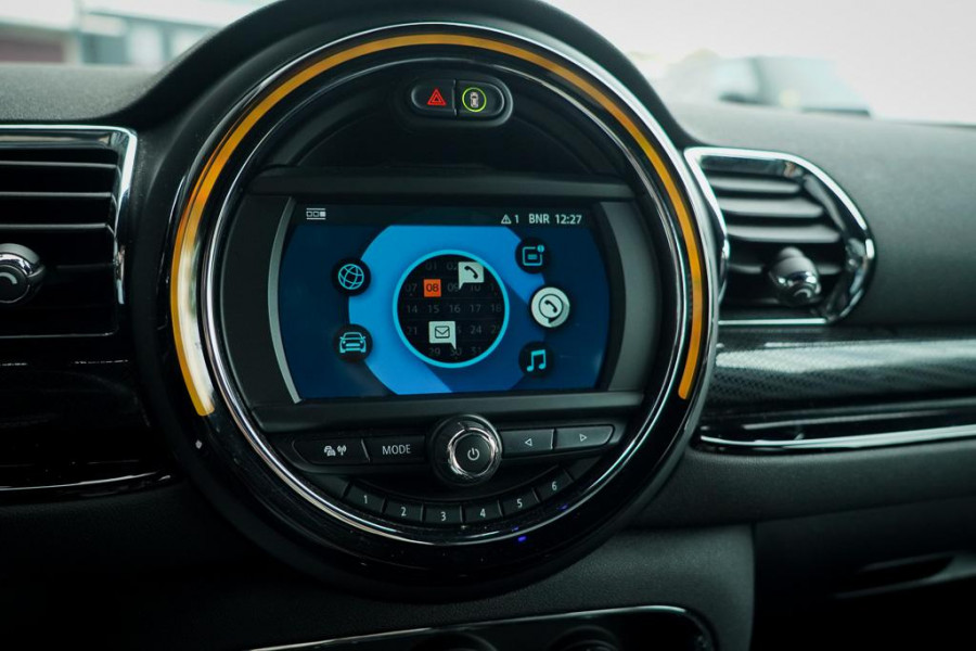 MINI Clubman 2.0 Cooper S / Aut / Leder / Stoelverwarming / Camera / LED MINI Clubman 2.0 Cooper S / Aut / Leder / Stoelverwarming / Camera / LED