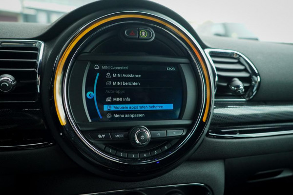 MINI Clubman 2.0 Cooper S / Aut / Leder / Stoelverwarming / Camera / LED MINI Clubman 2.0 Cooper S / Aut / Leder / Stoelverwarming / Camera / LED