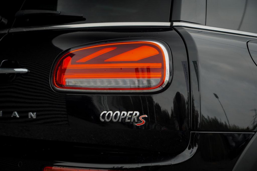 MINI Clubman 2.0 Cooper S / Aut / Leder / Stoelverwarming / Camera / LED MINI Clubman 2.0 Cooper S / Aut / Leder / Stoelverwarming / Camera / LED