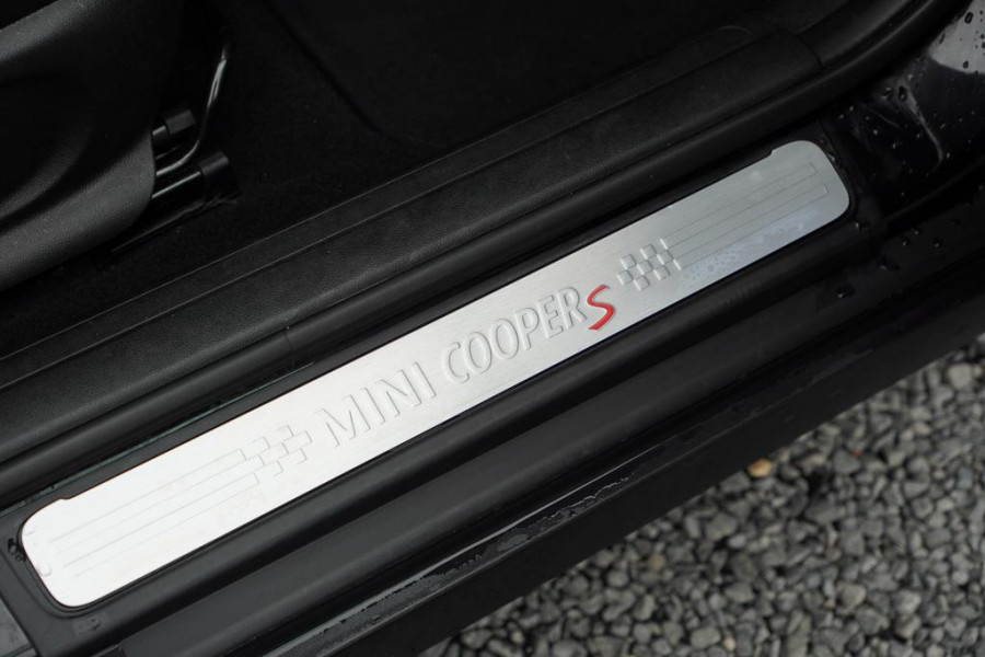 MINI Clubman 2.0 Cooper S / Aut / Leder / Stoelverwarming / Camera / LED MINI Clubman 2.0 Cooper S / Aut / Leder / Stoelverwarming / Camera / LED