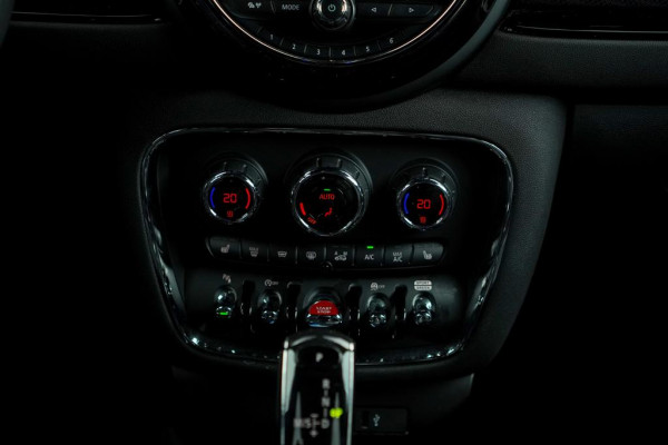 MINI Clubman 2.0 Cooper S / Aut / Leder / Stoelverwarming / Camera / LED MINI Clubman 2.0 Cooper S / Aut / Leder / Stoelverwarming / Camera / LED