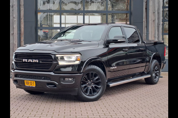 Dodge Ram 1500 5.7 V8 4x4 Crew Cab Laramie | Pano | Trekhaak | Leder | Stoelverwarming/ventilatie | Keyless | Camera | Sidesteps | Navi | Stuurverwarming |