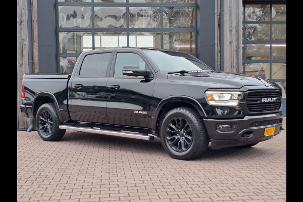 Dodge Ram 1500 5.7 V8 4x4 Crew Cab Laramie | Pano | Trekhaak | Leder | Stoelverwarming/ventilatie | Keyless | Camera | Sidesteps | Navi | Stuurverwarming |