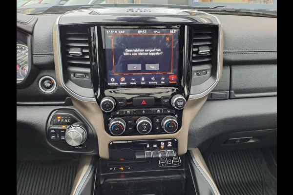 Dodge Ram 1500 5.7 V8 4x4 Crew Cab Laramie | Pano | Trekhaak | Leder | Stoelverwarming/ventilatie | Keyless | Camera | Sidesteps | Navi | Stuurverwarming |