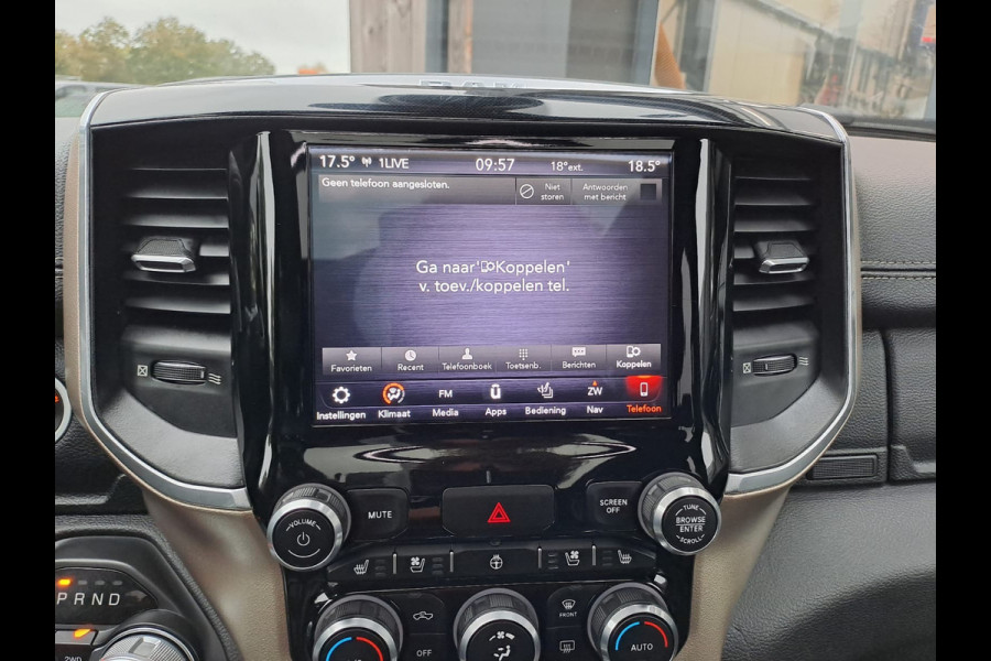 Dodge Ram 1500 5.7 V8 4x4 Crew Cab Laramie | Pano | Trekhaak | Leder | Stoelverwarming/ventilatie | Keyless | Camera | Sidesteps | Navi | Stuurverwarming |
