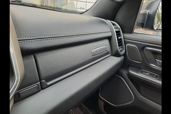 Dodge Ram 1500 5.7 V8 4x4 Crew Cab Laramie | Pano | Trekhaak | Leder | Stoelverwarming/ventilatie | Keyless | Camera | Sidesteps | Navi | Stuurverwarming |