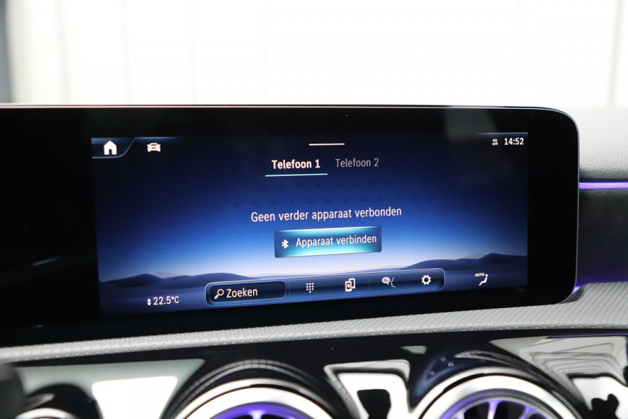 Mercedes-Benz A-Klasse 250 e AMG Aut8 | 218PK | Sfeerverlichting | Keyles-go | Stuurwielverwarming | Multi-beam | Stoelverw. | 2023. Mercedes-Benz A-Klasse 250 e AMG Aut8 | 218PK | Sfeerverlichting | Keyles-go | Stuurwielverwarming | Multi-beam | Stoelverw. | 2023.