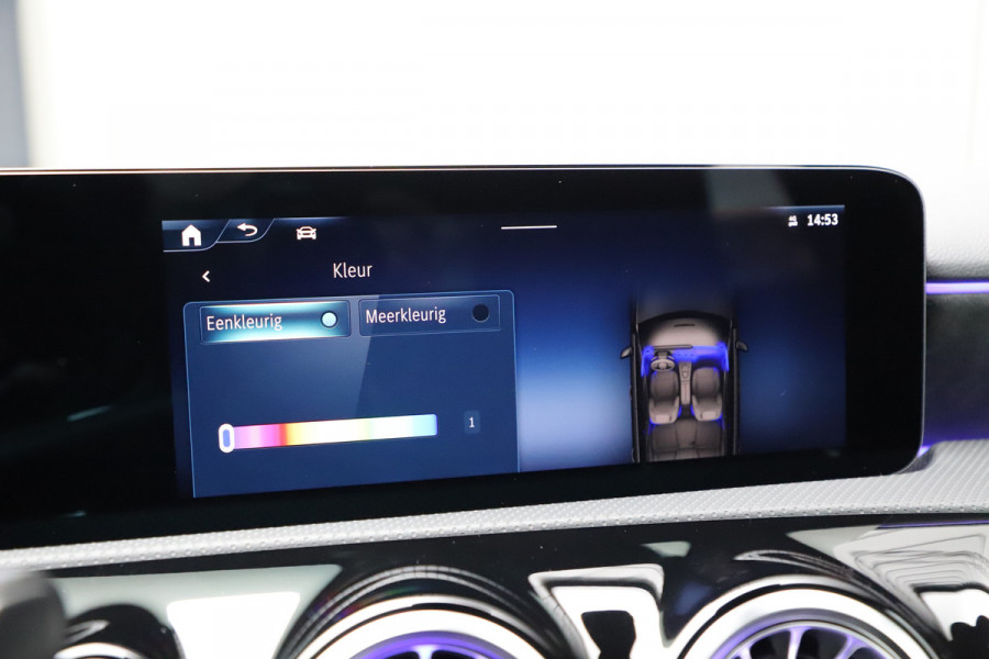 Mercedes-Benz A-Klasse 250 e AMG Aut8 | 218PK | Sfeerverlichting | Keyles-go | Stuurwielverwarming | Multi-beam | Stoelverw. | 2023. Mercedes-Benz A-Klasse 250 e AMG Aut8 | 218PK | Sfeerverlichting | Keyles-go | Stuurwielverwarming | Multi-beam | Stoelverw. | 2023.