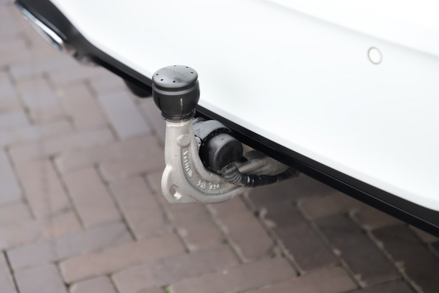 Mercedes-Benz A-Klasse 250 e AMG Aut8 | 218PK | Sfeerverlichting | Keyles-go | Stuurwielverwarming | Multi-beam | Stoelverw. | 2023. Mercedes-Benz A-Klasse 250 e AMG Aut8 | 218PK | Sfeerverlichting | Keyles-go | Stuurwielverwarming | Multi-beam | Stoelverw. | 2023.