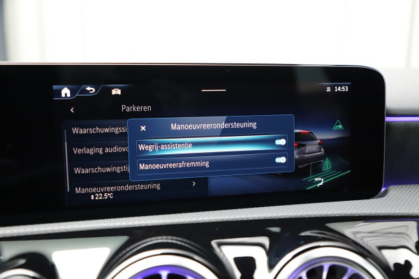 Mercedes-Benz A-Klasse 250 e AMG Aut8 | 218PK | Sfeerverlichting | Keyles-go | Stuurwielverwarming | Multi-beam | Stoelverw. | 2023. Mercedes-Benz A-Klasse 250 e AMG Aut8 | 218PK | Sfeerverlichting | Keyles-go | Stuurwielverwarming | Multi-beam | Stoelverw. | 2023.