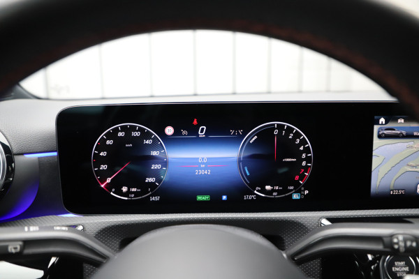 Mercedes-Benz A-Klasse 250 e AMG Aut8 | 218PK | Sfeerverlichting | Keyles-go | Stuurwielverwarming | Multi-beam | Stoelverw. | 2023. Mercedes-Benz A-Klasse 250 e AMG Aut8 | 218PK | Sfeerverlichting | Keyles-go | Stuurwielverwarming | Multi-beam | Stoelverw. | 2023.