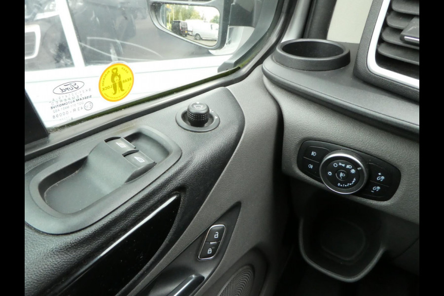 Ford Transit Custom 280 2.0tdci 170pk, Automaat, LED, Camera, 3-Zits, Navigatie.