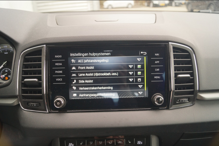 Škoda Karoq 1.5 TSI 150pk DSG Business Edition -NAVI-LED-ECC-PDC-