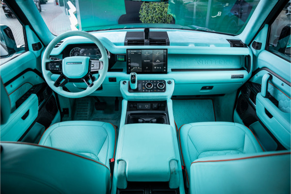 Land Rover Defender 110 2.0 P400e 110 X - Urban | Panorama | Luchtvering | Meridian | Elek. Trekhaak Land Rover Defender 110 2.0 P400e 110 X - Urban | Panorama | Luchtvering | Meridian | Elek. Trekhaak