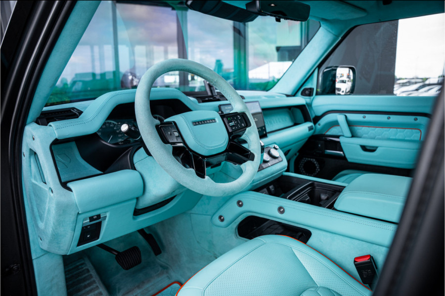 Land Rover Defender 110 2.0 P400e 110 X - Urban | Panorama | Luchtvering | Meridian | Elek. Trekhaak Land Rover Defender 110 2.0 P400e 110 X - Urban | Panorama | Luchtvering | Meridian | Elek. Trekhaak