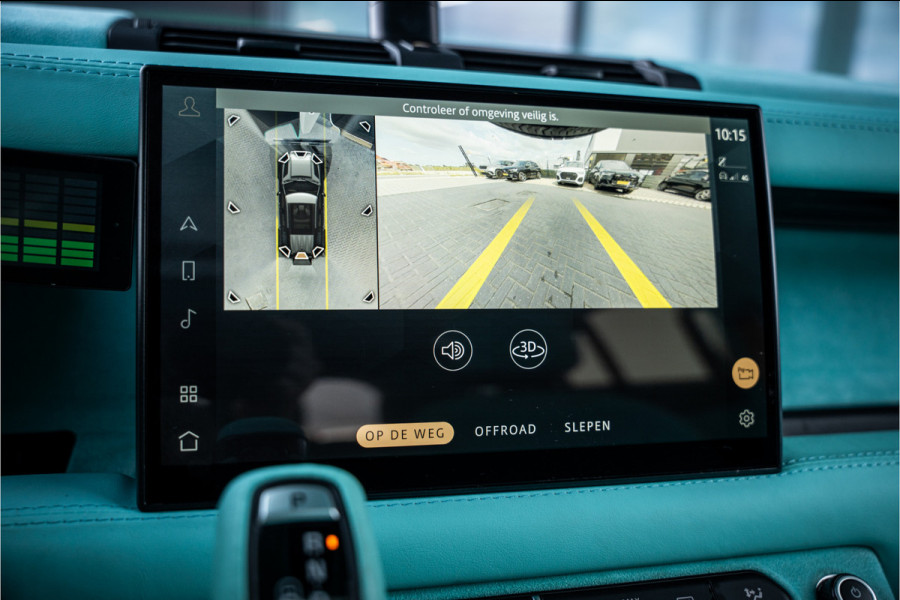 Land Rover Defender 110 2.0 P400e 110 X - Urban | Panorama | Luchtvering | Meridian | Elek. Trekhaak Land Rover Defender 110 2.0 P400e 110 X - Urban | Panorama | Luchtvering | Meridian | Elek. Trekhaak