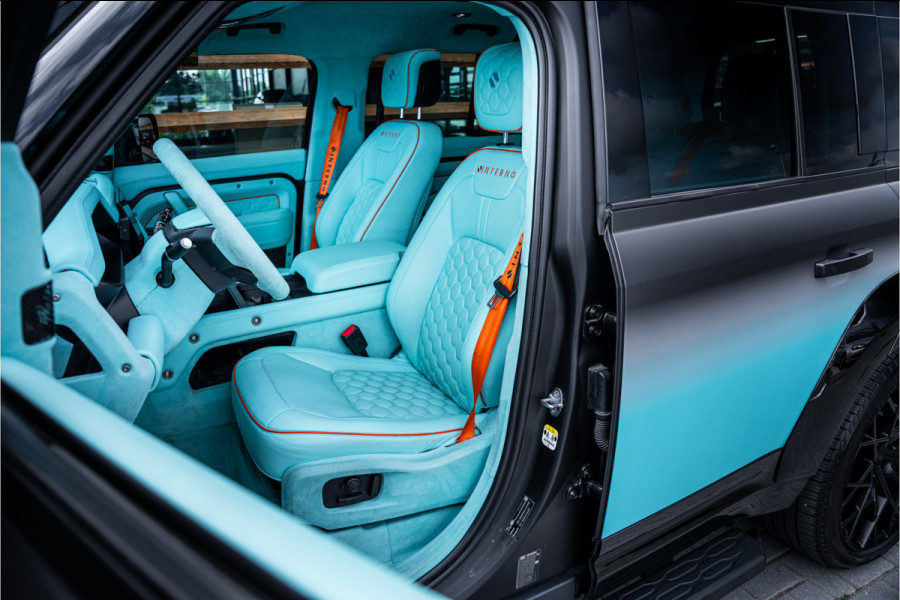 Land Rover Defender 110 2.0 P400e 110 X - Urban | Panorama | Luchtvering | Meridian | Elek. Trekhaak Land Rover Defender 110 2.0 P400e 110 X - Urban | Panorama | Luchtvering | Meridian | Elek. Trekhaak