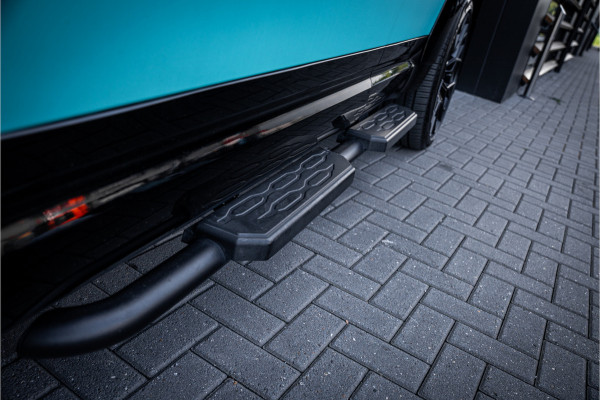 Land Rover Defender 110 2.0 P400e 110 X - Urban | Panorama | Luchtvering | Meridian | Elek. Trekhaak Land Rover Defender 110 2.0 P400e 110 X - Urban | Panorama | Luchtvering | Meridian | Elek. Trekhaak