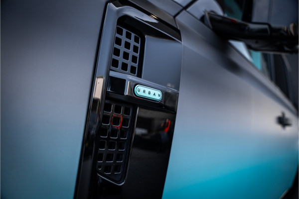 Land Rover Defender 110 2.0 P400e 110 X - Urban | Panorama | Luchtvering | Meridian | Elek. Trekhaak Land Rover Defender 110 2.0 P400e 110 X - Urban | Panorama | Luchtvering | Meridian | Elek. Trekhaak