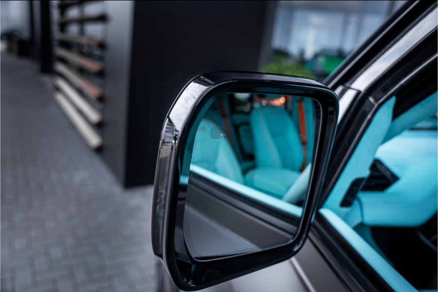 Land Rover Defender 110 2.0 P400e 110 X - Urban | Panorama | Luchtvering | Meridian | Elek. Trekhaak Land Rover Defender 110 2.0 P400e 110 X - Urban | Panorama | Luchtvering | Meridian | Elek. Trekhaak