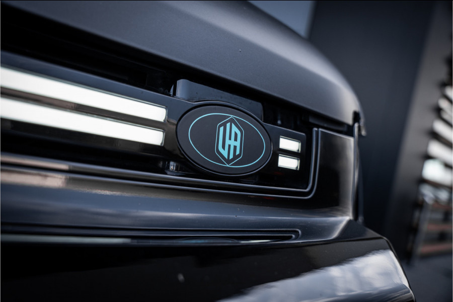 Land Rover Defender 110 2.0 P400e 110 X - Urban | Panorama | Luchtvering | Meridian | Elek. Trekhaak Land Rover Defender 110 2.0 P400e 110 X - Urban | Panorama | Luchtvering | Meridian | Elek. Trekhaak