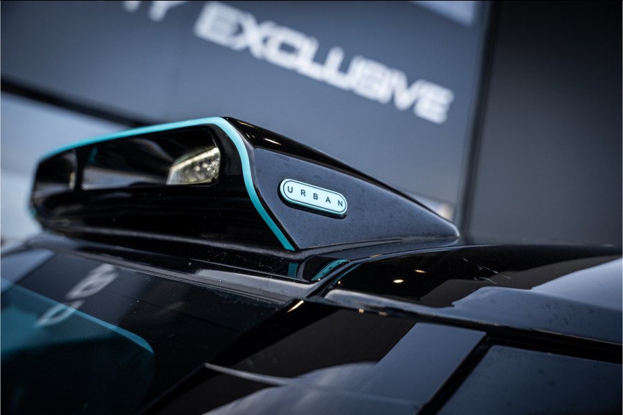 Land Rover Defender 110 2.0 P400e 110 X - Urban | Panorama | Luchtvering | Meridian | Elek. Trekhaak Land Rover Defender 110 2.0 P400e 110 X - Urban | Panorama | Luchtvering | Meridian | Elek. Trekhaak