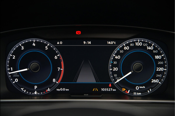 Volkswagen Golf 1.4 TSI Highline Business R | R-Line | Panoramadak | Stoelverwarming | Stuurverwarming | Dynaudio | Standkachel | Massage | Keyless | Adaptive Cruise Control | Camera | Parkeersensoren | Navigatie Discover Pro | LED | T