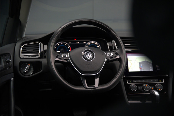 Volkswagen Golf 1.4 TSI Highline Business R | R-Line | Panoramadak | Stoelverwarming | Stuurverwarming | Dynaudio | Standkachel | Massage | Keyless | Adaptive Cruise Control | Camera | Parkeersensoren | Navigatie Discover Pro | LED | T