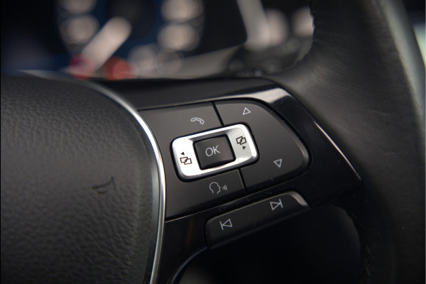 Volkswagen Golf 1.4 TSI Highline Business R | R-Line | Panoramadak | Stoelverwarming | Stuurverwarming | Dynaudio | Standkachel | Massage | Keyless | Adaptive Cruise Control | Camera | Parkeersensoren | Navigatie Discover Pro | LED | T