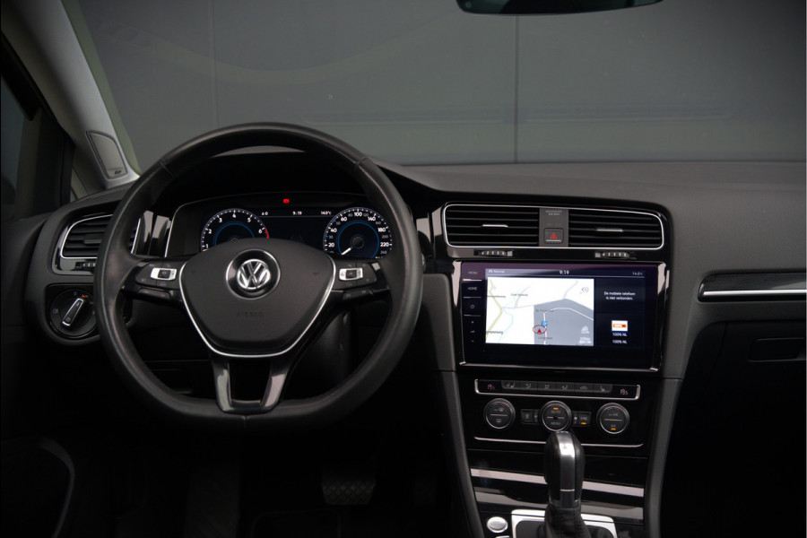 Volkswagen Golf 1.4 TSI Highline Business R | R-Line | Panoramadak | Stoelverwarming | Stuurverwarming | Dynaudio | Standkachel | Massage | Keyless | Adaptive Cruise Control | Camera | Parkeersensoren | Navigatie Discover Pro | LED | T