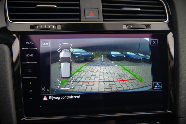 Volkswagen Golf 1.4 TSI Highline Business R | R-Line | Panoramadak | Stoelverwarming | Stuurverwarming | Dynaudio | Standkachel | Massage | Keyless | Adaptive Cruise Control | Camera | Parkeersensoren | Navigatie Discover Pro | LED | T