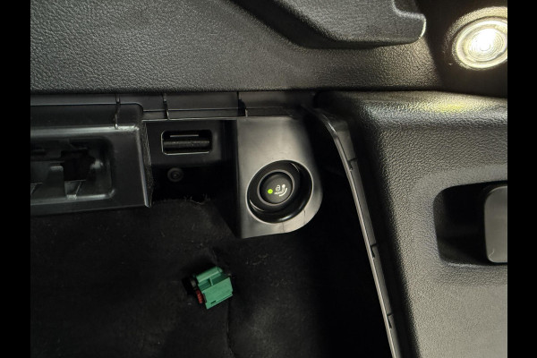 BMW iX3 Aut. Executive 80kWh | Trekhaak | Panorama | Leder | Navi | Camera |