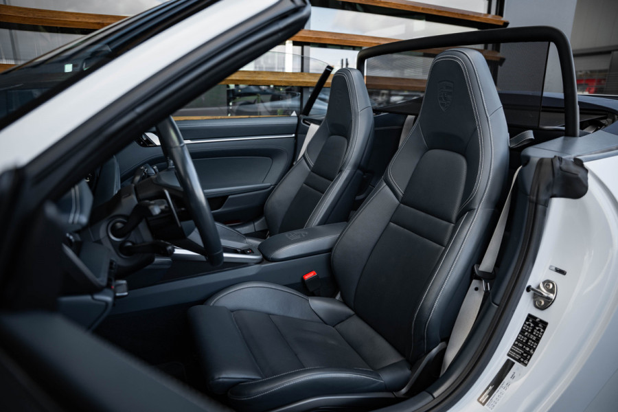 Porsche 911 992 Cabrio 3.0 Carrera S - Sport Chrono + | Stoelkoeling | Lift | Bose | 360 Camera | Memory Porsche 911 992 Cabrio 3.0 Carrera S - Sport Chrono + | Stoelkoeling | Lift | Bose | 360 Camera | Memory