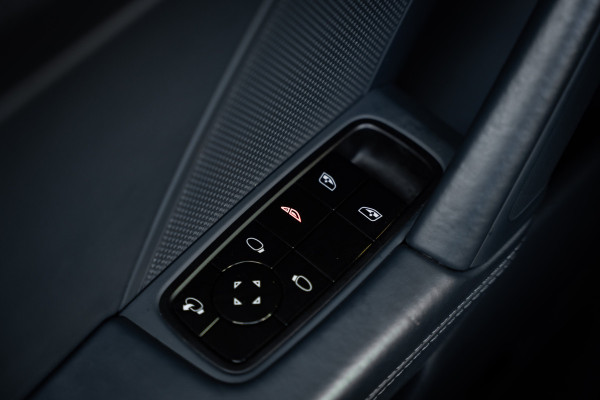 Porsche 911 992 Cabrio 3.0 Carrera S - Sport Chrono + | Stoelkoeling | Lift | Bose | 360 Camera | Memory Porsche 911 992 Cabrio 3.0 Carrera S - Sport Chrono + | Stoelkoeling | Lift | Bose | 360 Camera | Memory