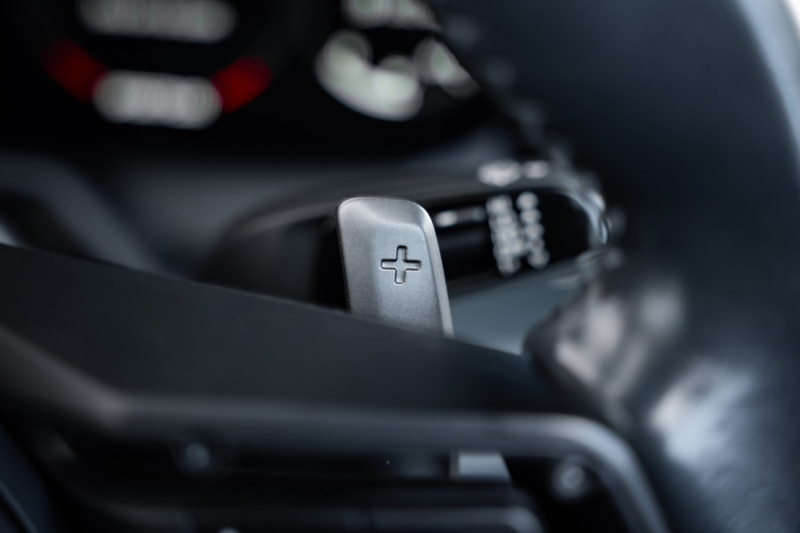 Porsche 911 992 Cabrio 3.0 Carrera S - Sport Chrono + | Stoelkoeling | Lift | Bose | 360 Camera | Memory Porsche 911 992 Cabrio 3.0 Carrera S - Sport Chrono + | Stoelkoeling | Lift | Bose | 360 Camera | Memory