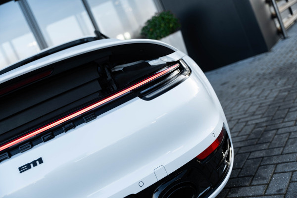 Porsche 911 992 Cabrio 3.0 Carrera S - Sport Chrono + | Stoelkoeling | Lift | Bose | 360 Camera | Memory Porsche 911 992 Cabrio 3.0 Carrera S - Sport Chrono + | Stoelkoeling | Lift | Bose | 360 Camera | Memory