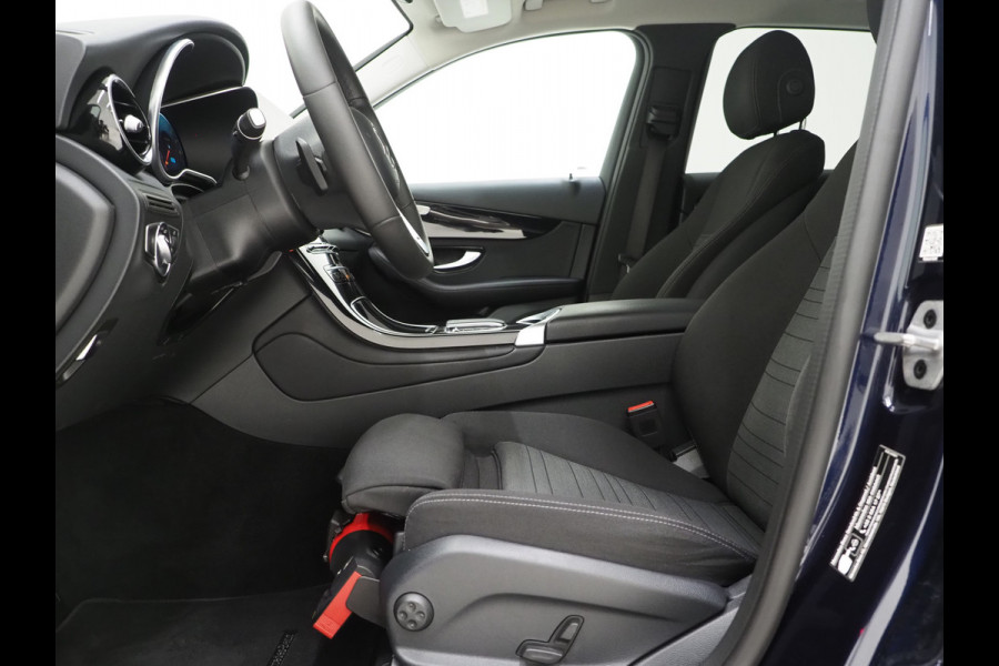 Mercedes-Benz GLC 300e 4MATIC | Virtual | Camera | LED | Stoelverwarming | DAB | Cruise
