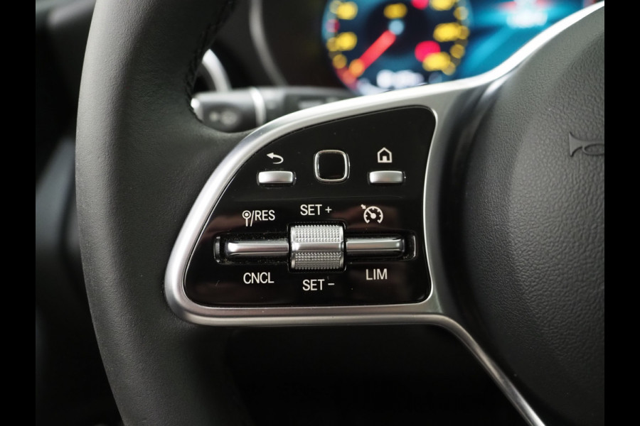 Mercedes-Benz GLC 300e 4MATIC | Virtual | Camera | LED | Stoelverwarming | DAB | Cruise