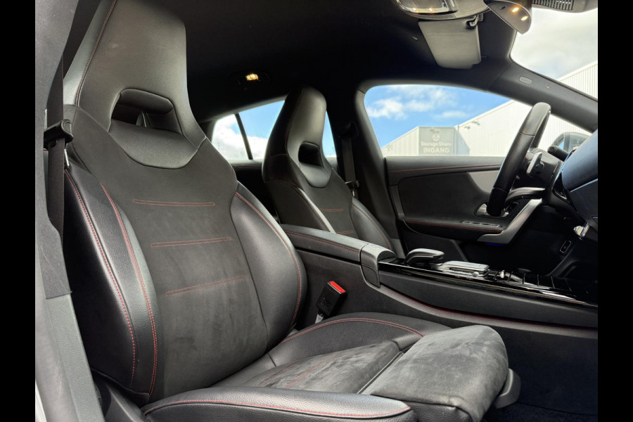 Mercedes-Benz CLA-Klasse Shooting Brake 180d Aut. Sol. AMG Sport Ed. | Mood light Sfeer | Full Options