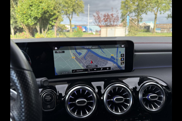 Mercedes-Benz CLA-Klasse Shooting Brake 180d Aut. Sol. AMG Sport Ed. | Mood light Sfeer | Full Options