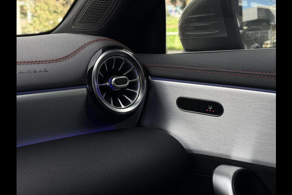 Mercedes-Benz CLA-Klasse Shooting Brake 180d Aut. Sol. AMG Sport Ed. | Mood light Sfeer | Full Options